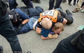 article-2383573-1b1e8ca0000005dc-266_638x406